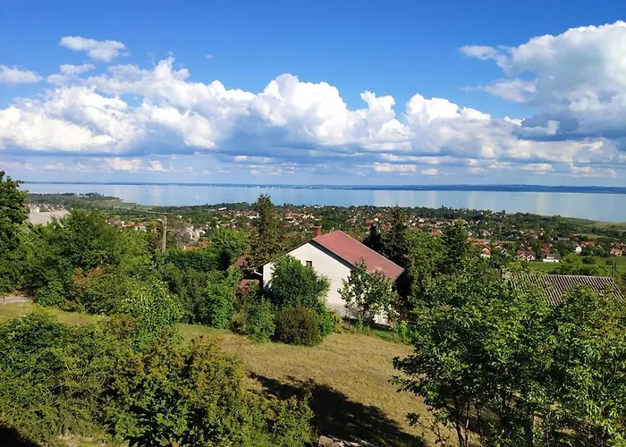 Rabaguzia - Haz Csodas Balatoni Panoramaval Prázdninový dům *