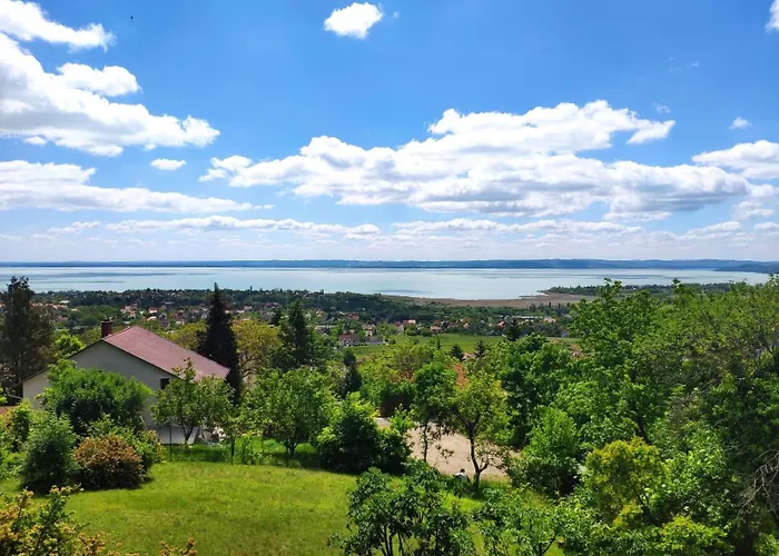 Rabaguzia - Haz Csodas Balatoni Panoramaval Prázdninový dům *